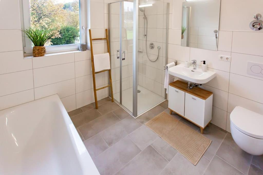 Ferienwohnung Grosse Cozy 4-Zi-Whg Mit Balkon Naehe Europa Park Und Rulantica Lahr  Exterior foto